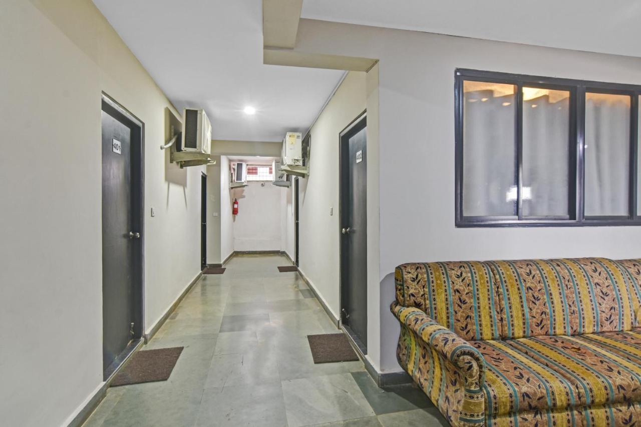 Capital O 86047 Hotel Sunview Cortalim Dış mekan fotoğraf