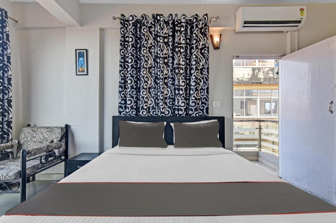 Capital O 86047 Hotel Sunview Cortalim Dış mekan fotoğraf